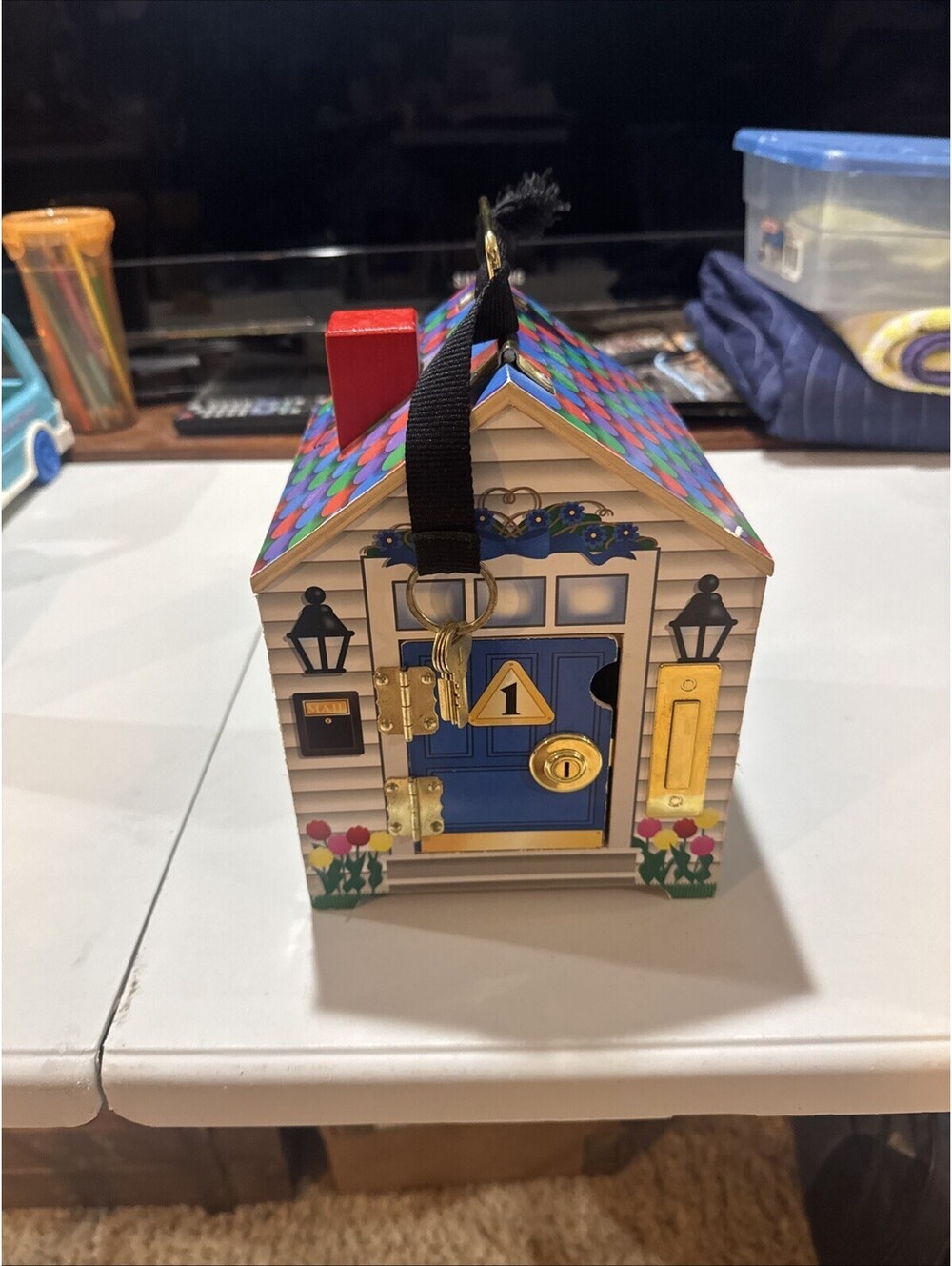 Melissa & Doug Wooden Doorbell Dollhouse 4 Keys, Doorbell Sounds Take-Along